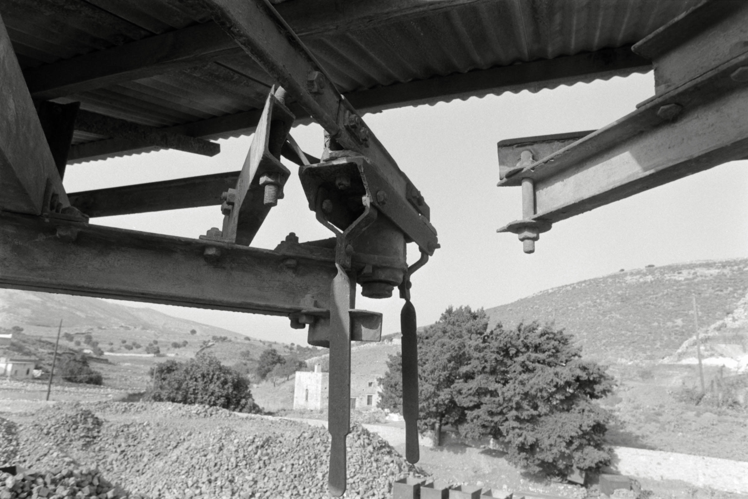 AHP F1991 09 006 sc250507 img07 NLP